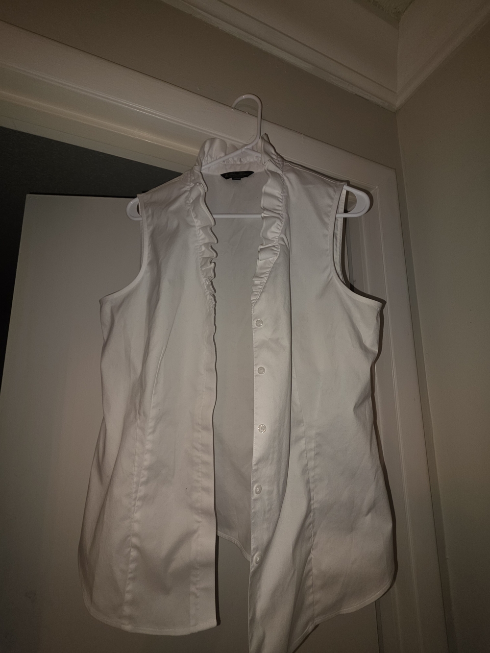Brooks Brothers White Ruffle-Trim Sleeveless Button Blouse